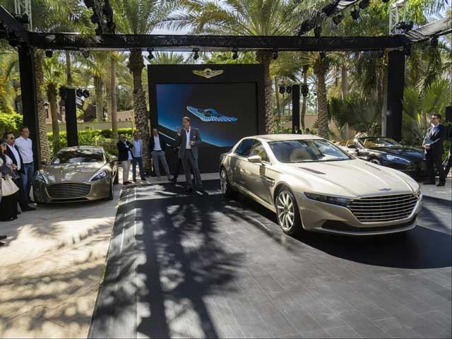 Dio prezentacije nove generacije Astonove Lagonde