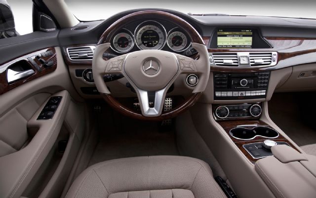 Mercedes-Benz CLS550