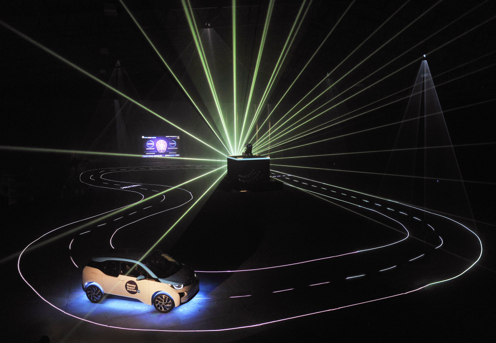 ...i tako nam svima slijedi budućnost bez korištenja mozgova za volanom...