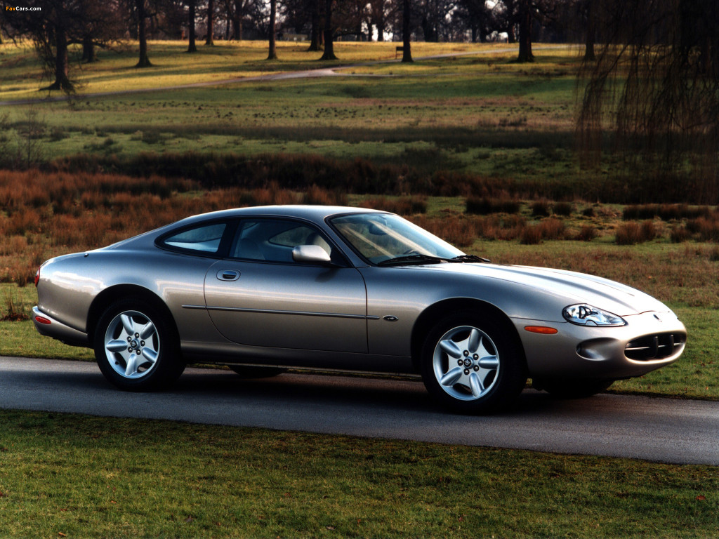 jaguar XK8