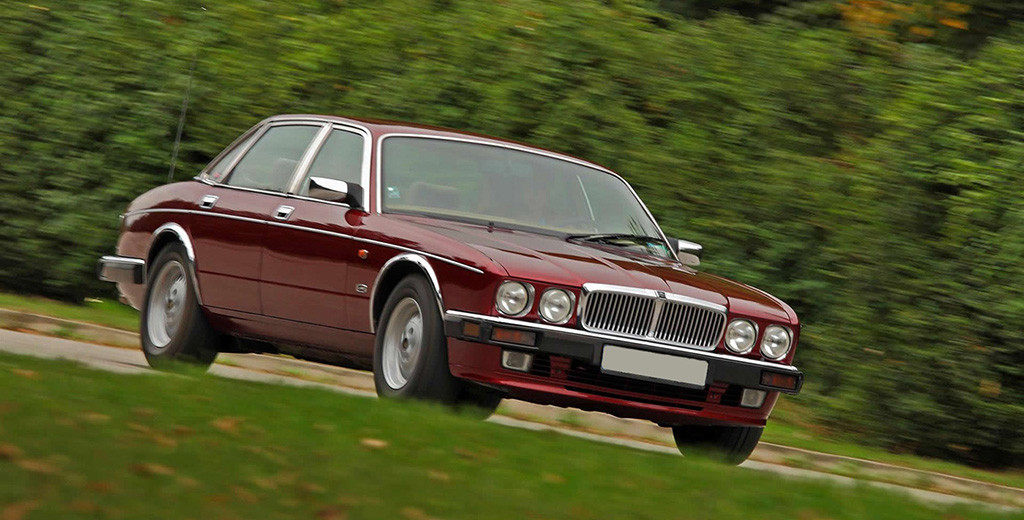 jaguar XJ40