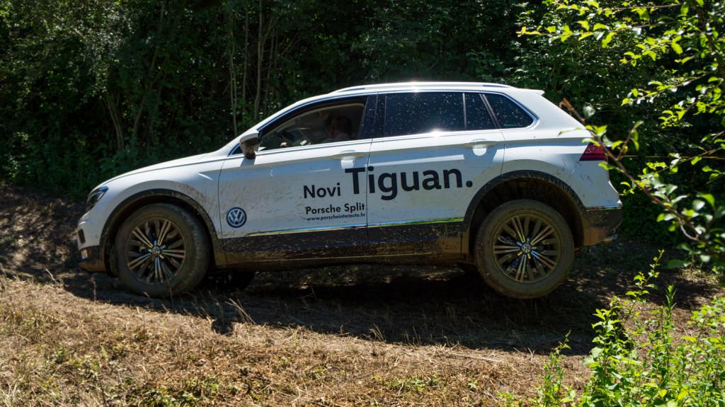 Volkswagen Tiguan-2