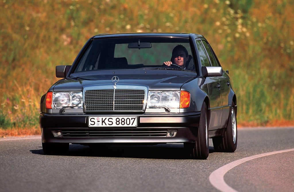 500E - masivan, glomazan i opako brz.