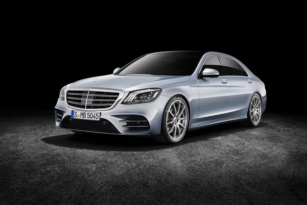 Svaka sličnost sa S-klasom sasvim je namjerna.