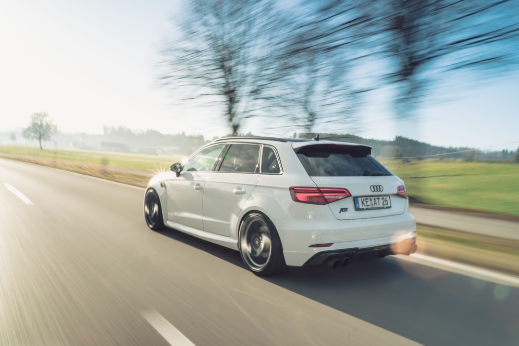 Bilo kako bilo, ovaj RS3 Sportback stvarno izgleda dobro.