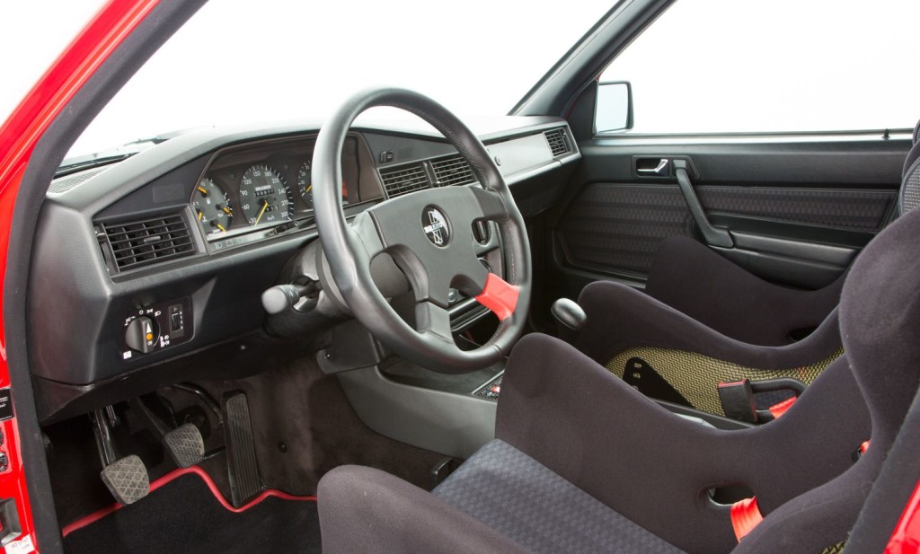 Spartansko uređenje interijera.