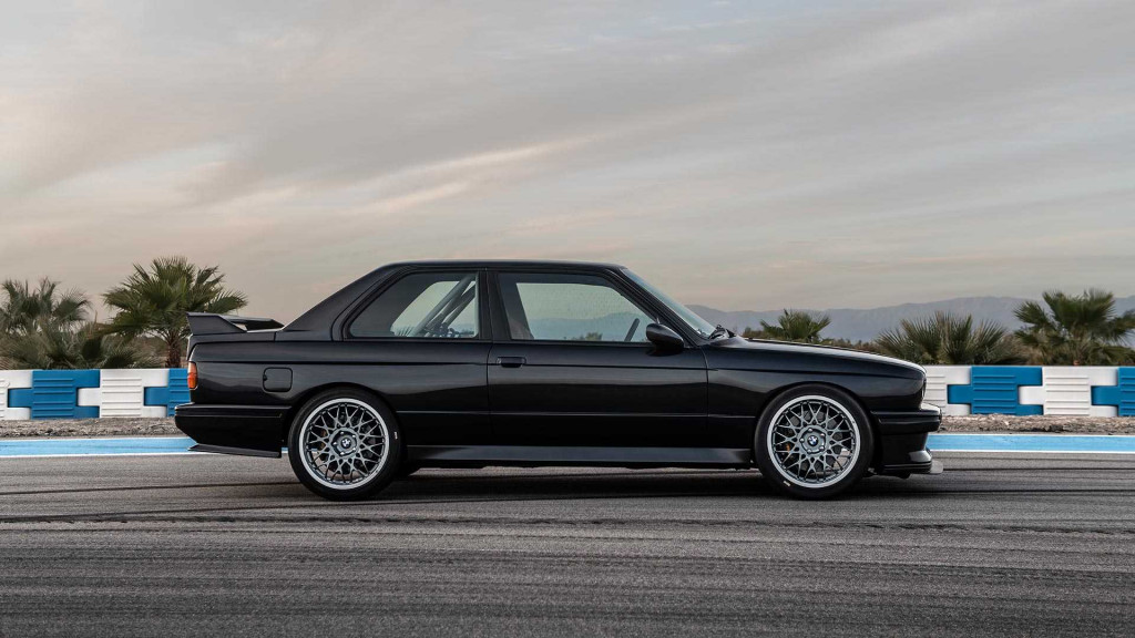 BMW E30 M3 by: Redux
