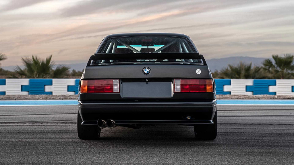 BMW E30 M3 by: Redux