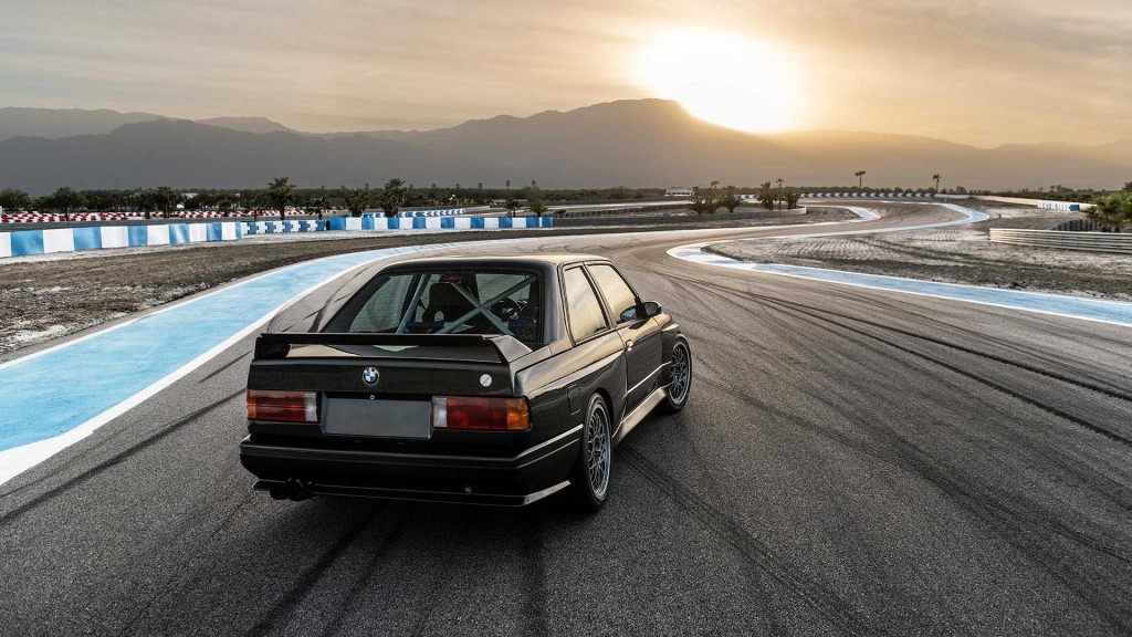 BMW E30 M3 by: Redux
