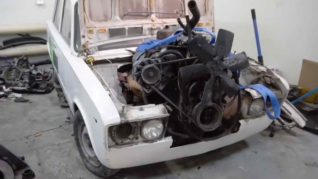 Lada s V8 motorom