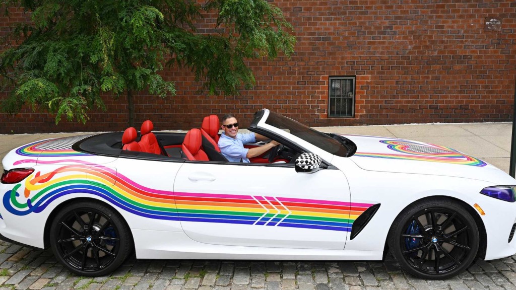 BMW MLGBTQ+850i